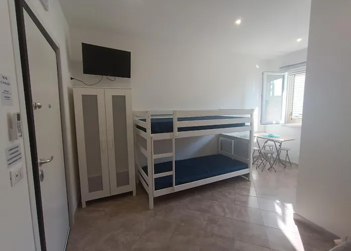 לינה וארוחת בוקר Il Menhir